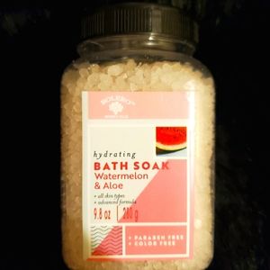 6 for $25!!!!  Watermelon Aloe Bath Soak
